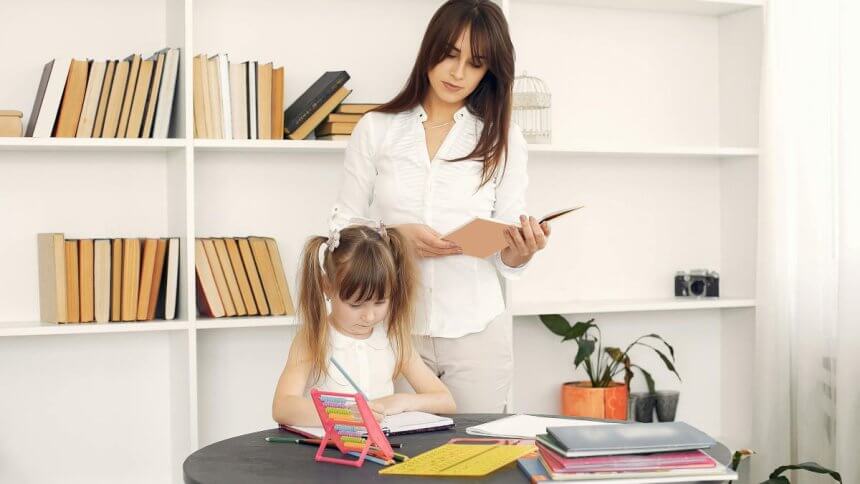 How to Choose the Right Homeschooling Curriculum